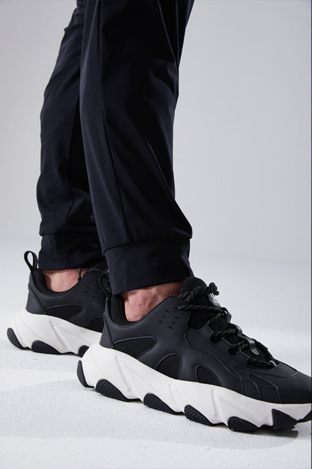 Lightweight Quick Drying Men's Pants detail 4